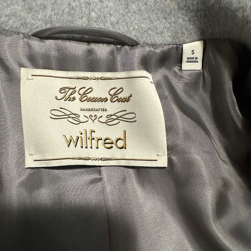 Aritzia Cocoon Coat - Picture 6 of 7